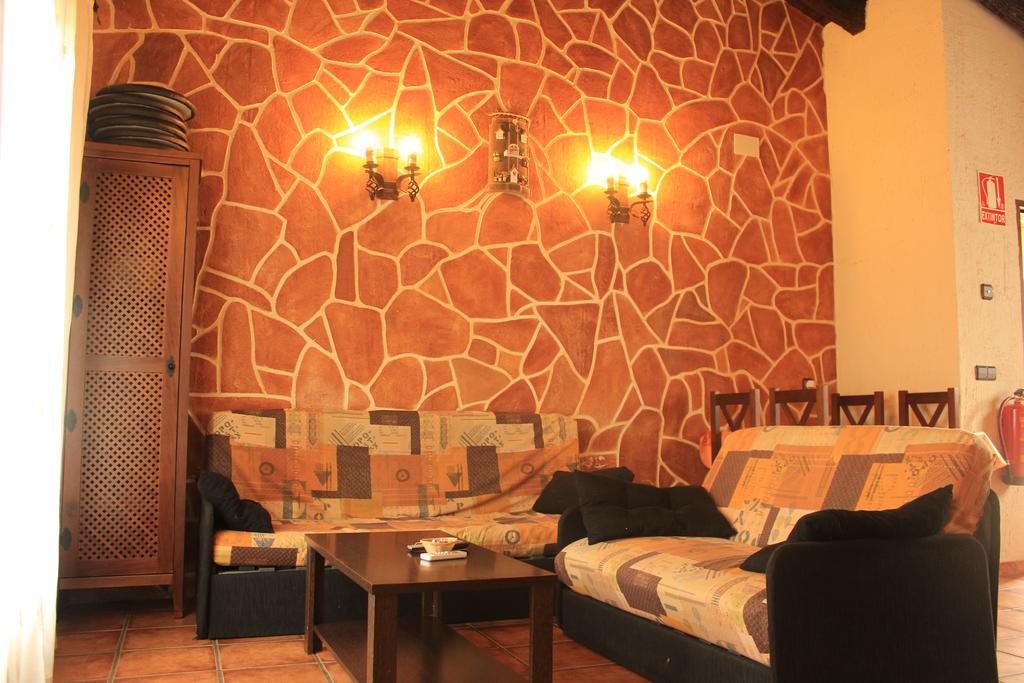La Cueva Del Lince Vendégház Zarza De Granadilla Kültér fotó